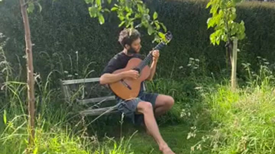 Chris playing "Mamae Jurema"